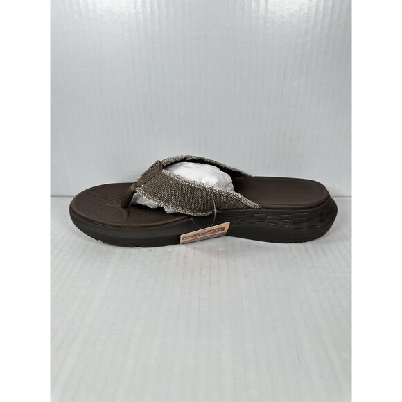Size 10 Men’s Skechers Parson Sandals Gino Relaxed Fit Luxe Foam Thong Flip Flop main image 5